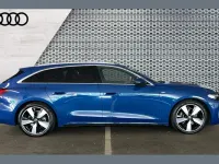 Used Audi A5 S-Line 200 HP (147 kW) 2025 Blue Estate