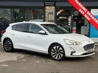 Used Ford Focus Zetec 100 HP (73 kW) 2019 White Hatchback