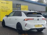 Begagnad Vauxhall Astra 130 HK (95 kW) 2025 Vit Halvkombi
