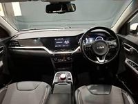 Used Kia e-Niro 147 kW (201 HP) 2021 White SUV