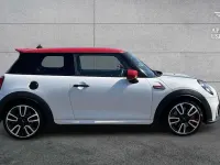 Used Mini John Cooper Works Hatch 231 HP (169 kW) 2022 White Hatchback