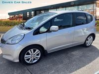 Used Honda Jazz ES 99 HP (72 kW) 2015 Silver Hatchback
