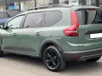 Used Dacia Jogger Extreme 2024 Green MPV