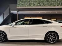 Used Ford Mondeo Titanium 180 HP (132 kW) 2016 White Hatchback
