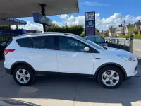 Usado Ford Kuga Zetec 150 CV (110 kW) 2016 Blanco SUV