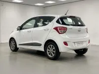 Käytetty Hyundai i10 Premium 87 HP (63 kW) 2015 Valkoinen Viistoperä