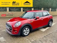 Usado Mini Cooper Hatch 136 HP (100 kW) 2015 Vermelho Citadino