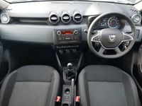 Used Dacia Duster Essentiel 100 HP (73 kW) 2022 White SUV