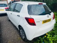 Used Toyota Yaris Active 69 HP (50 kW) 2014 White Hatchback