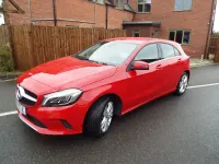 Usado Mercedes A180 Premium 2017 Rojo Utilitario