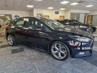 Used Ford Focus ST 250 HP (183 kW) 2016 Black Hatchback