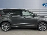Begagnad Ford Kuga Vignale 180 HK (132 kW) 2019 Grå SUV