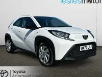 Usado Toyota Aygo X PURE 72 HP (52 kW) 2023 Branco SUV
