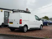 Used Vauxhall Vivaro 100 kW (136 HP) 2021 White MPV