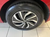 Usado VW Polo Life 95 HP (69 kW) 2023 Vermelho Citadino