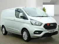 Used Ford Transit Custom Limited 130 HP (95 kW) 2019 Silver Van