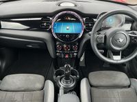 Used Mini Cooper Hatch 134 HP (98 kW) 2023 Red Hatchback