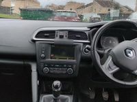 Usado Renault Kadjar Dynamique 130 HP (95 kW) 2016 Cinzento SUV