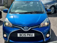 Used Toyota Yaris 101 HP (74 kW) 2015 Blue Hatchback