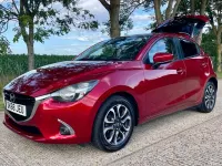 Used Mazda 2 Inclusive 90 HP (66 kW) 2018 Red Hatchback