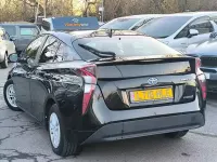 Used Toyota Prius Active 122 HP (89 kW) 2016 Black Hatchback