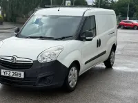 Used Vauxhall Combo 2015 White MPV
