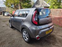 Usado Kia Soul 128 CV (94 kW) 2015 Plateado SUV