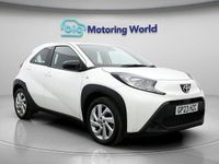 Used Toyota Aygo X PURE 71 HP (52 kW) 2023 White SUV