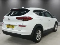 Used Hyundai Tucson SE 132 HP (97 kW) 2020 White SUV