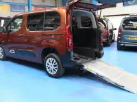 Used Citroën Berlingo Feel 110 HP (80 kW) 2022 Gold MPV