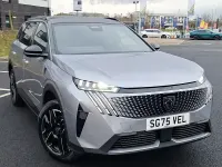 Neu Peugeot 5008 Allure 145 PS (106 kW) 2025 Grau SUV