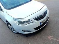 Used Vauxhall Astra SRi 2014 White Hatchback