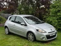 Używany Renault Clio II Dynamique 2010 Srebrny Hatchback