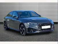 Usado Audi A4 Black Edition 150 HP (110 kW) 2023 Cinzento Sedan
