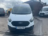 Used Ford Transit Custom 105 HP (77 kW) 2019 White Van