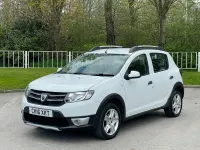Used Dacia Sandero Lauréate 2016 White Hatchback
