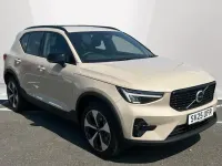 Used Volvo XC40 Plus 197 HP (144 kW) 2025 Gold SUV