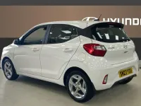 Used Hyundai i10 SE 84 HP (61 kW) 2023 White Hatchback