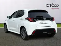 Used Toyota Yaris 116 HP (85 kW) 2022 White Hatchback