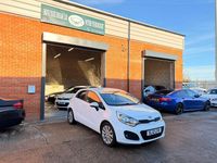 Used Kia Rio 107 HP (78 kW) 2012 White Hatchback