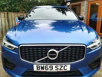 Used Volvo XC60 R-Design 197 HP (144 kW) 2021 SUV
