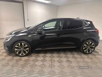 Used Renault Clio V SE 90 HP (66 kW) 2021 Black Hatchback