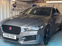 Używany Jaguar XE Ingenium 200 KM (147 kW) 2018 Szary Sedan/Limuzyna