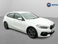 Used BMW 118 Sport Line 136 HP (100 kW) 2023 White Hatchback