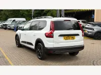 Used Dacia Jogger Extreme 2023 White MPV