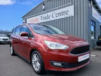 Used Ford Grand C-Max Zetec 120 HP (88 kW) 2017 Red MPV