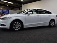 Used Ford Mondeo Zetec 2015 White Hatchback