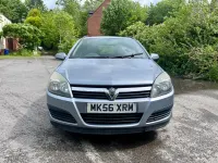Used Vauxhall Astra 89 HP (65 kW) 2006 Silver Estate