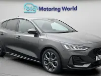 Second-hand Ford Focus ST-Line 125 CP (91 kW) 2024 Gri Hatchback