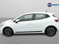 Used Renault Clio Iconic 90 HP (66 kW) 2022 Hatchback